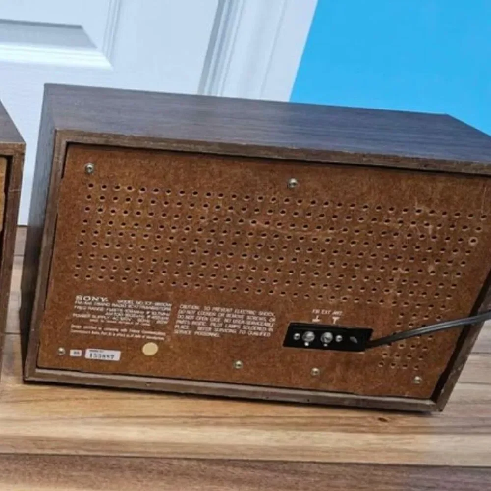 VTG 60s Sony ICF-9650W Fidelity AM/FM Tabletop Stereo Radio Wooden Case *read